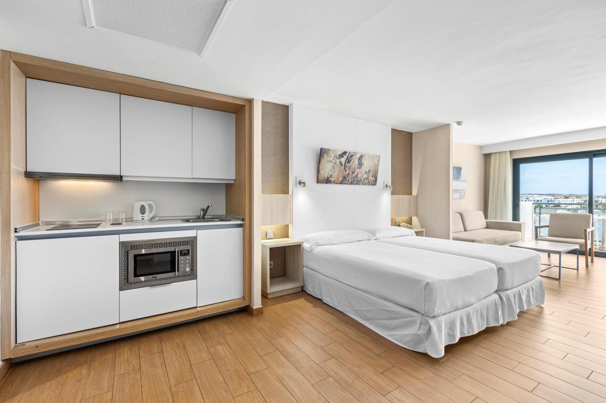 Thb Lanzarote Beach Costa Teguise Εξωτερικό φωτογραφία
