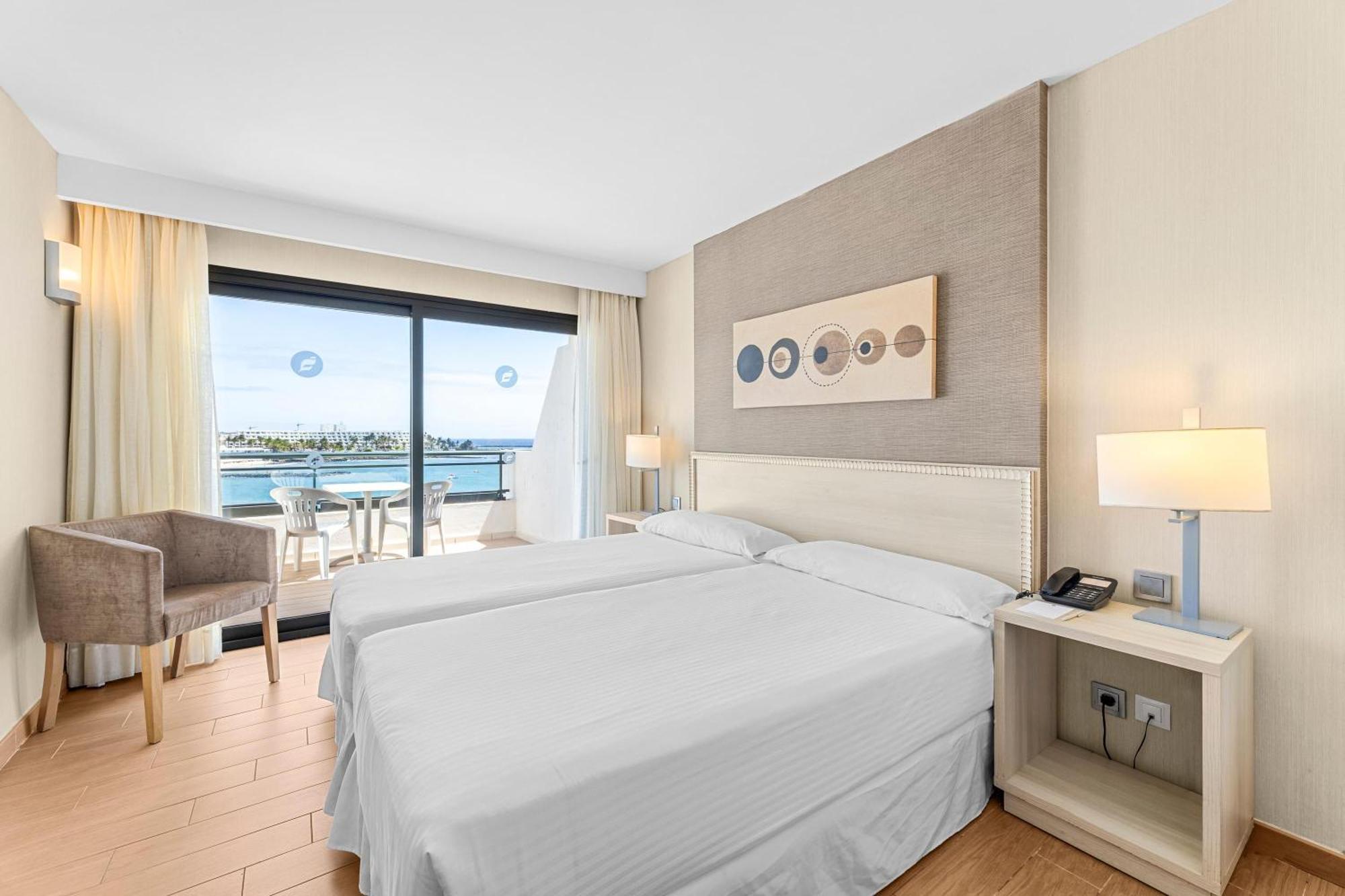 Thb Lanzarote Beach Costa Teguise Εξωτερικό φωτογραφία